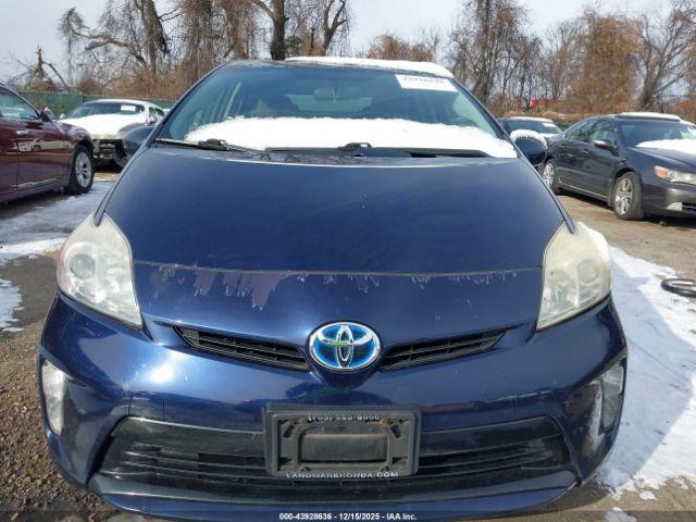 Toyota Prius Two Image 14