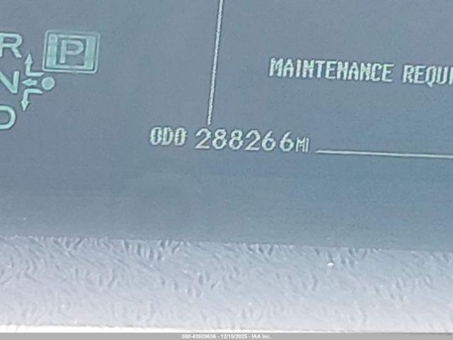 Toyota Prius Two Image 17