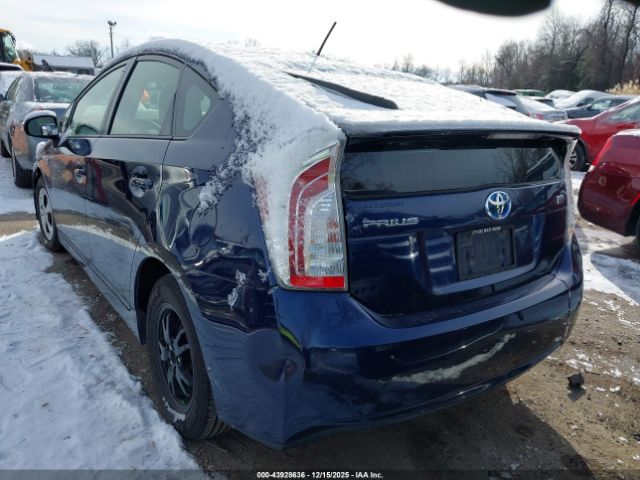 Toyota Prius Two Image 19