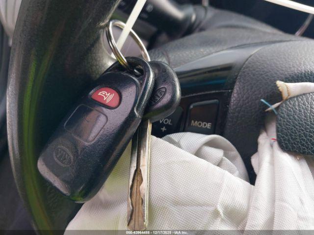 Kia Optima Lx Image 10