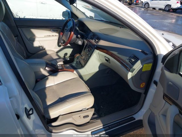 Volvo S80 2.5t Image 2