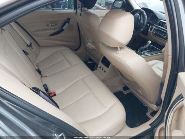 BMW 3 Series Image 11