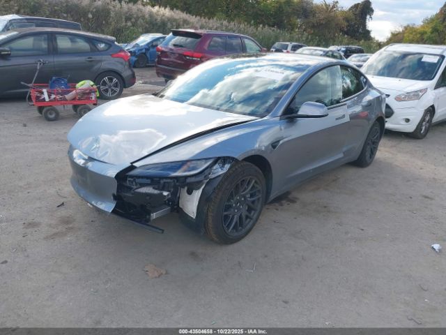 Tesla Model 3 Long Range Rear-wheel Drive Image 7