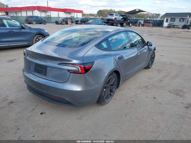 Tesla Model 3 Long Range Rear-wheel Drive Image 8