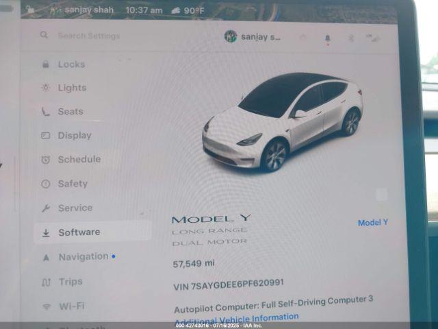 Tesla Model Y Image 16