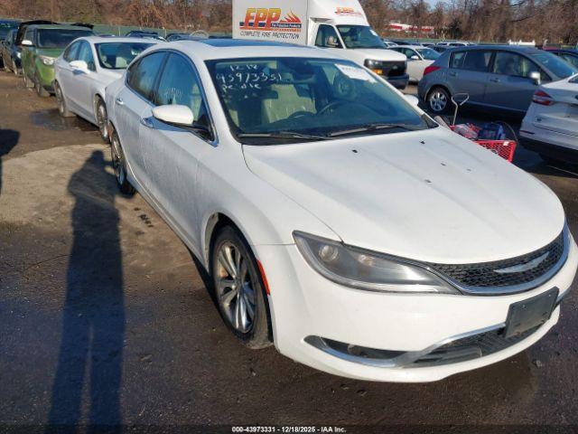 Chrysler 200 C Image 6