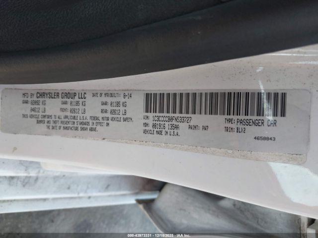 Chrysler 200 C Image 7