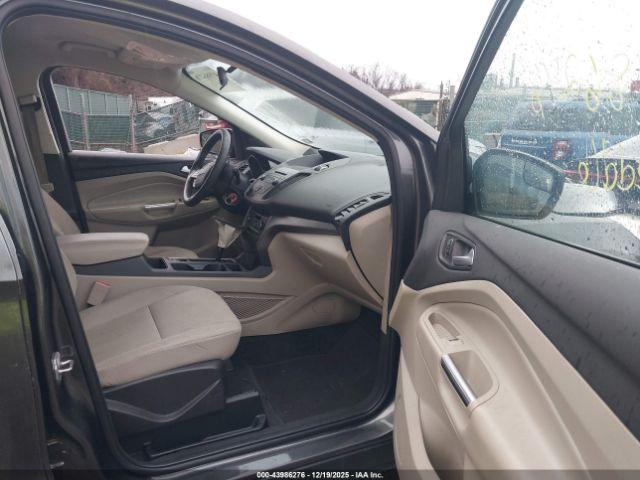 Ford Escape Se Image 3