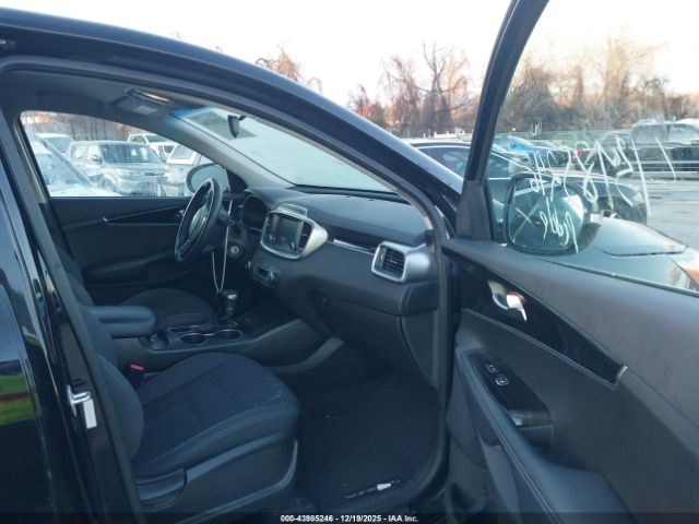 Kia Sorento 3.3l Lx Image 11