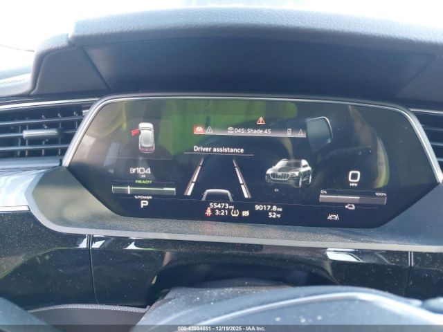 Audi e-tron Premium Quattro Image 5