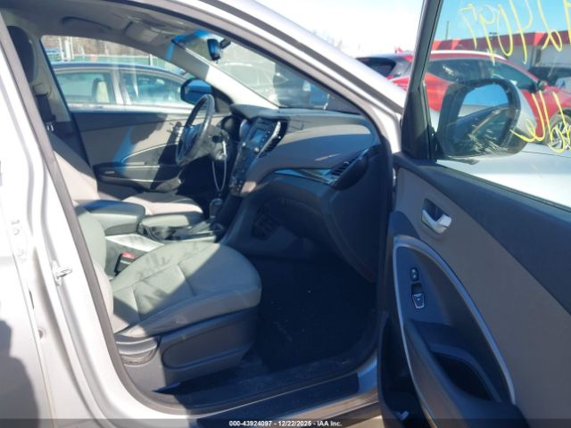 Hyundai SANTA FE Gls Image 2