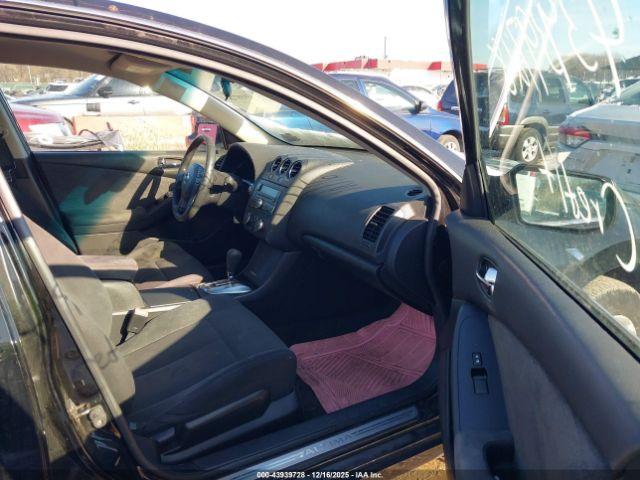 Nissan Altima 2.5 S Image 6