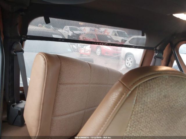 Jeep Wrangler Se Image 7