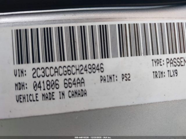 Chrysler 300 Limited Image 6