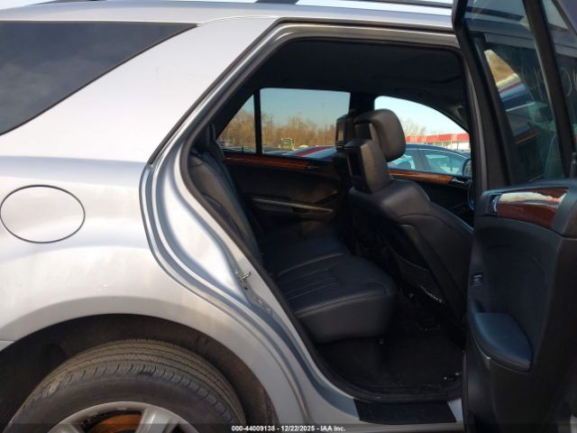 Mercedes-Benz M-Class 4matic Image 11