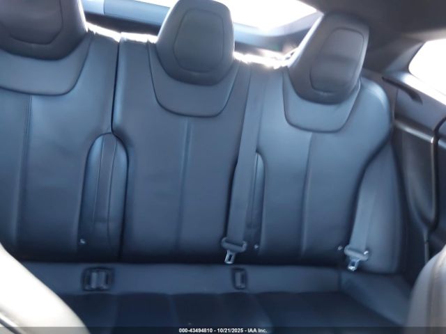 Tesla Model S Image 17