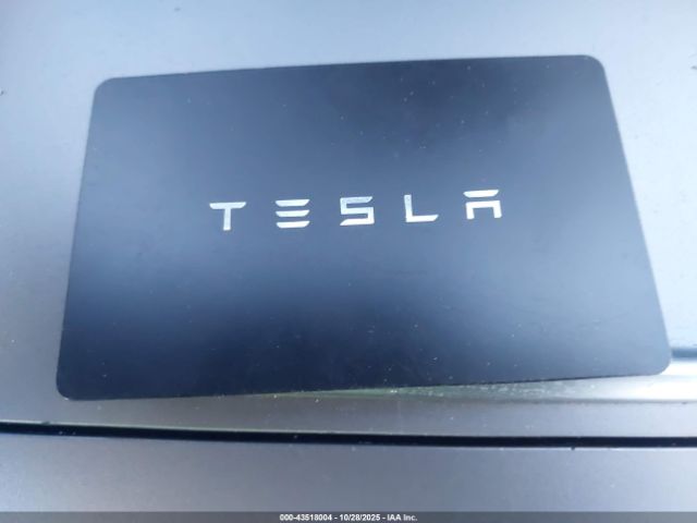 Tesla Model 3 Standard Range Plus Rear-wheel Drive Image 10