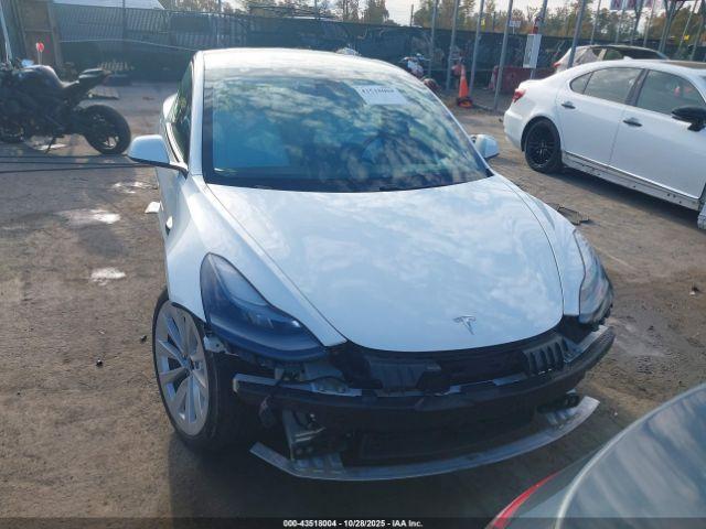 Tesla Model 3 Standard Range Plus Rear-wheel Drive Image 14