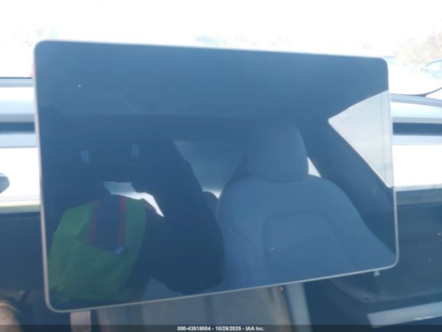 Tesla Model 3 Standard Range Plus Rear-wheel Drive Image 20