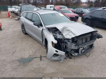  Salvage Volvo V60 Recharge Plug-in Hybr