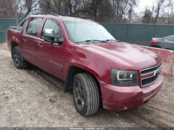  Salvage Chevrolet Avalanche 1500