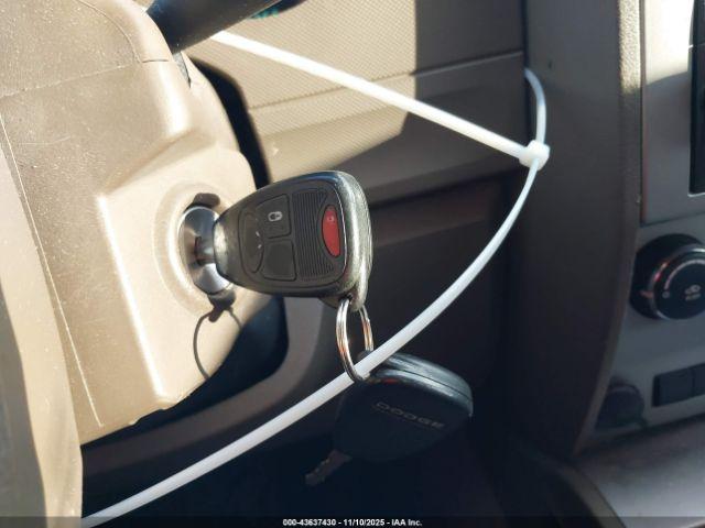 Dodge Nitro Se Image 10