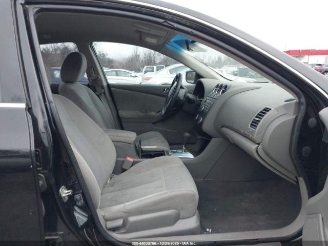 Nissan Altima 2.5 S Image 7