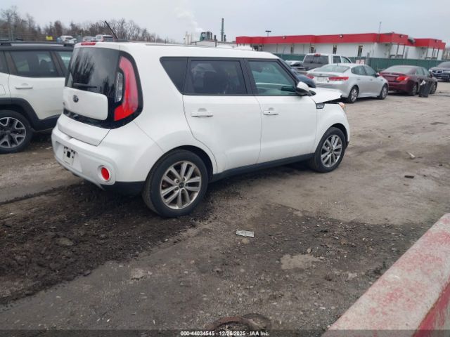 Kia Soul + Image 3