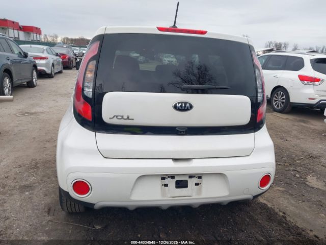 Kia Soul + Image 14