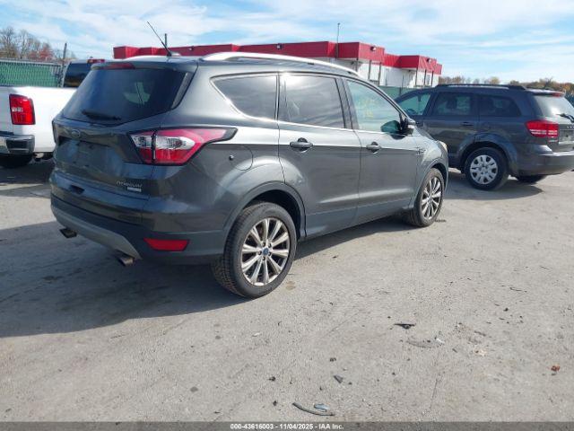 Ford Escape Titanium Image 4