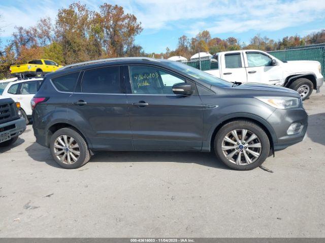 Ford Escape Titanium Image 2