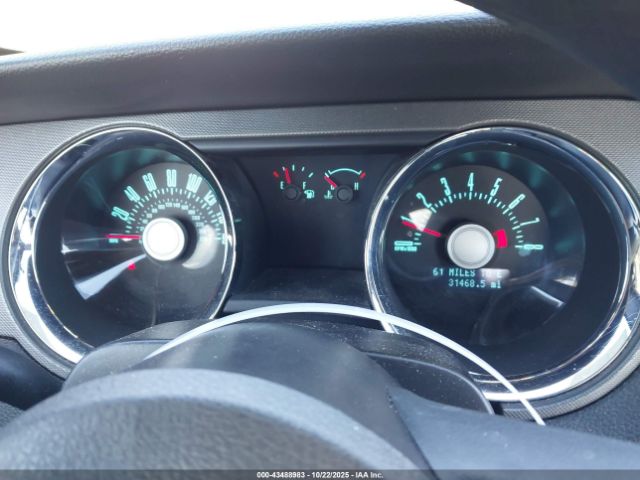 Ford Mustang V6 Image 14