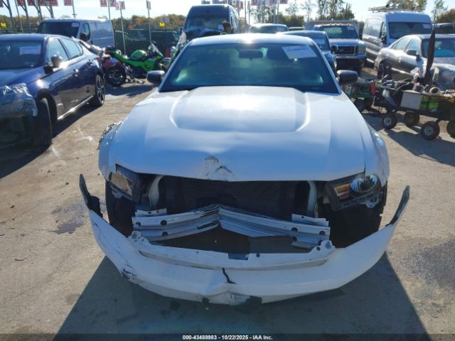 Ford Mustang V6 Image 17