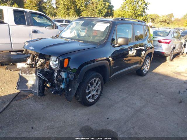 Jeep Renegade Latitude 4x4 Image 11
