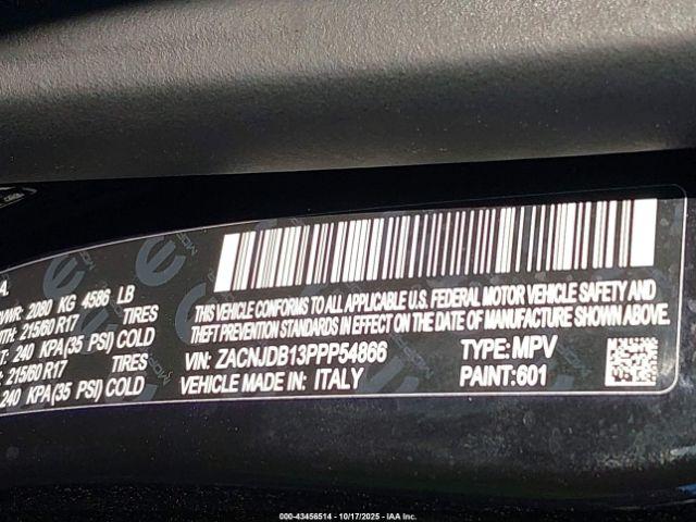 Jeep Renegade Latitude 4x4 Image 18