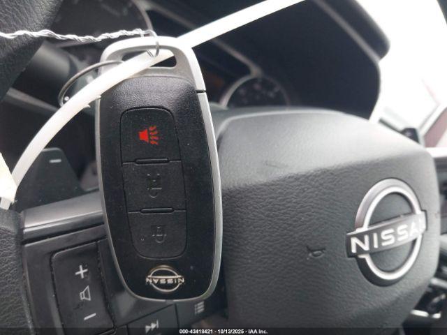 Nissan Rogue S Intelligent Awd Image 17