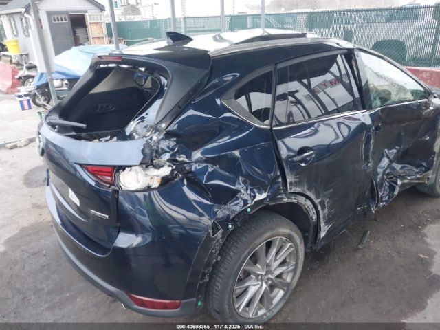 Mazda Cx Grand Touring Image 3