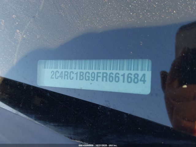 Chrysler Town & Country Touring Image 13