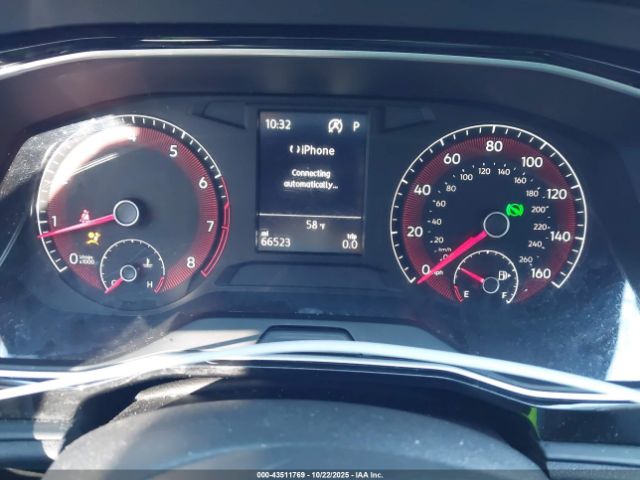 Volkswagen Jetta Image 18