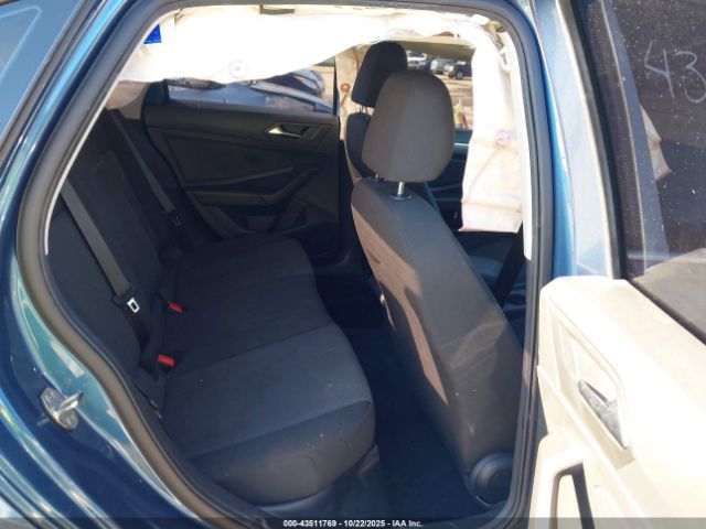 Volkswagen Jetta Image 3