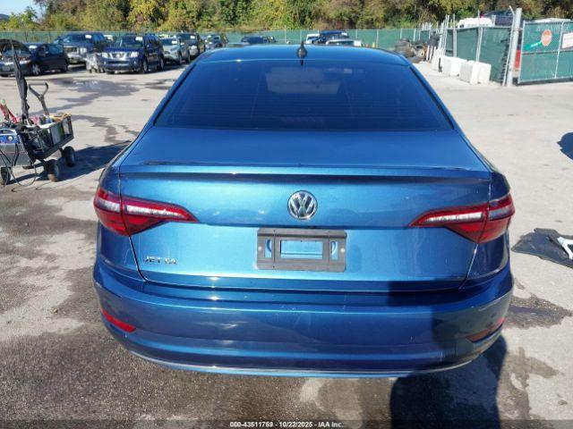 Volkswagen Jetta Image 10