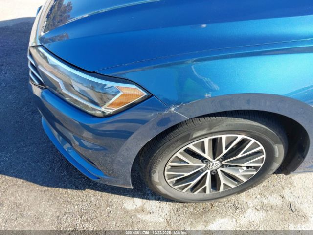 Volkswagen Jetta Image 9