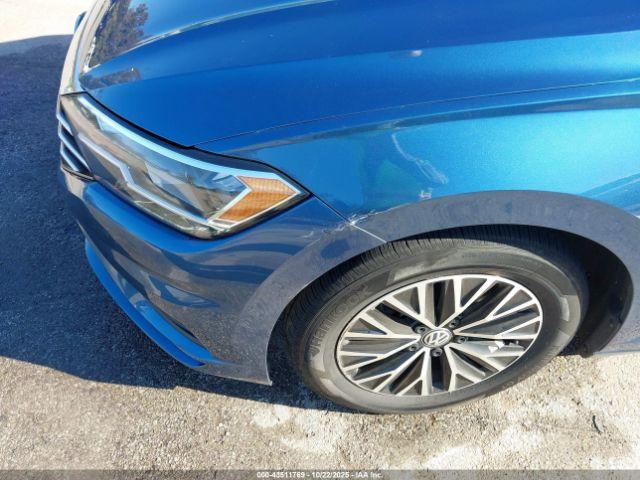 Volkswagen Jetta Image 9