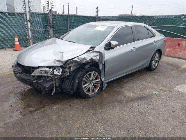 Toyota Camry Se Image 7