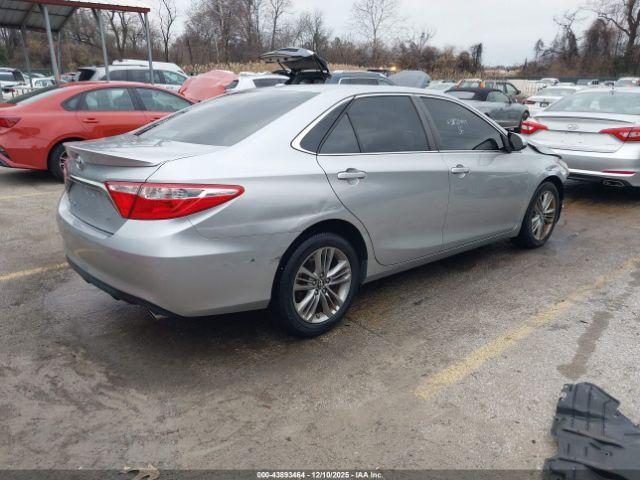 Toyota Camry Se Image 6