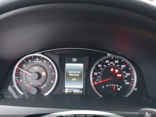 Toyota Camry Se Image 9