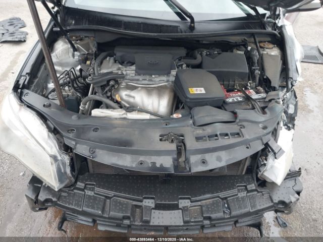 Toyota Camry Se Image 17