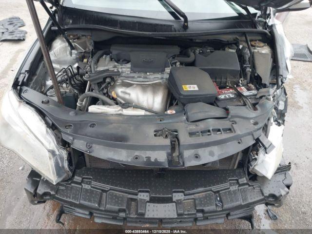 Toyota Camry Se Image 17