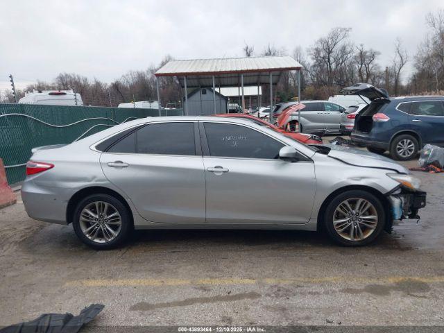 Toyota Camry Se Image 3