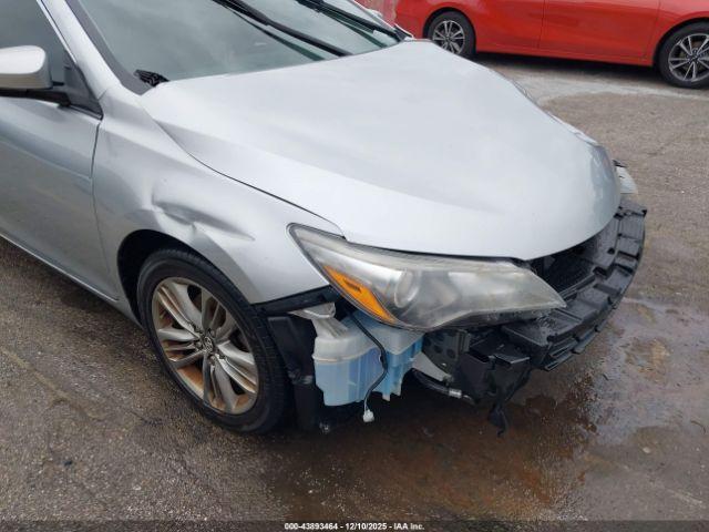 Toyota Camry Se Image 5